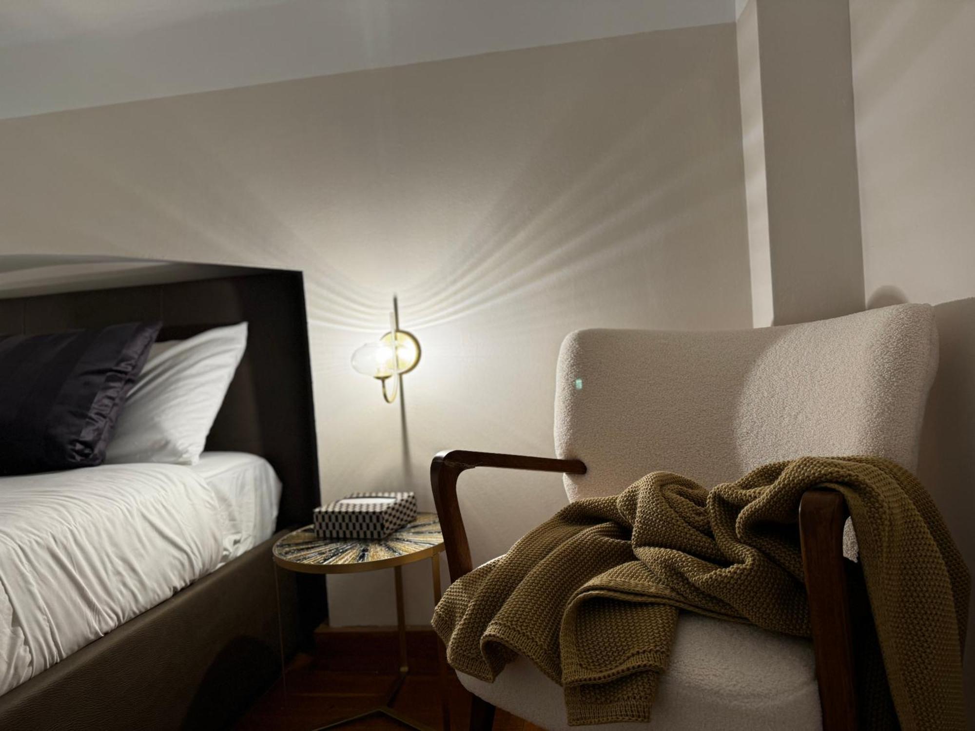 Regina Milano In Verona - Sky Tv, Wifi E Breakfast Box Apartment Bagian luar foto